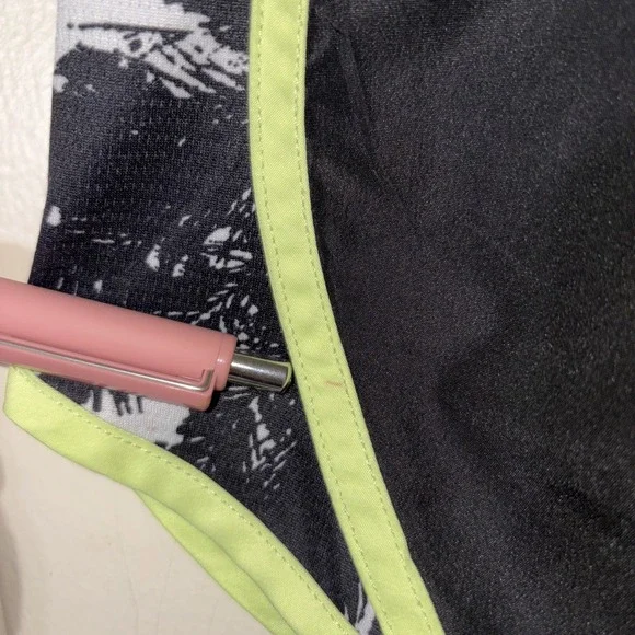 Danskin Now Running Shorts Women's Size S (4-6) Black Marble with Green Trim - Picture 2 of 6